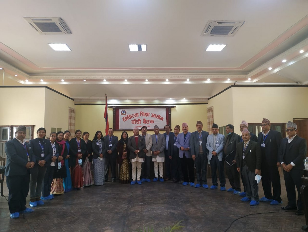 एमबिबिएस कार्यक्रमको शुल्क घटाउन प्रधानमन्त्रीको निर्देशन !