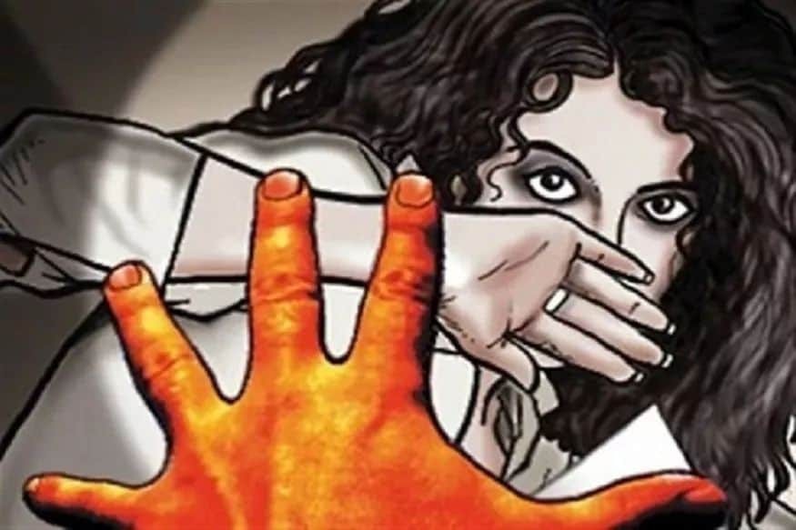 डडेल्धुरामा  कक्षा २ मा अध्ययनरत १० वर्षीया बालिकामाथि बला''त्कार:  शिक्षक पक्राउ !