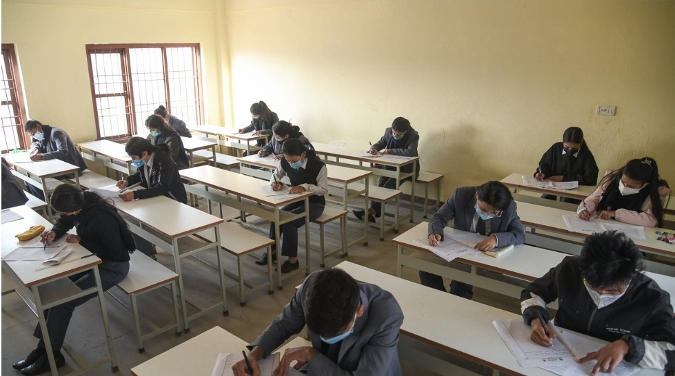 कक्षा १२ को परिक्षा आजदेखि शुरू ।