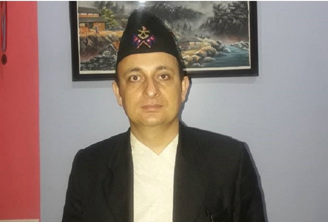 रजिष्ट्रारको मनोमानी: आफ्नै श्रीमती कार्यालय सहायकमा नियुक्ति ।