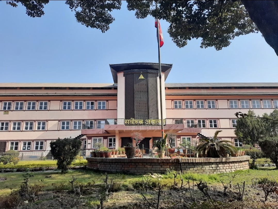 सर्वोच्चको अन्तरिम आदेश: शिक्षक राजनीतिक दलको उम्मेदवार बन्न मिल्दैन।