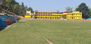 शिक्षकले यौन दुर्व्यवहार गरेको भन्दै छात्राहरूद्वारा विद्यालय तोडफोड र तालाबन्दी