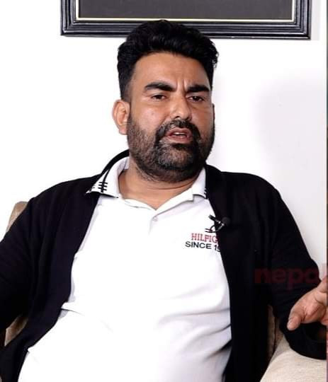 निजि कलेजको शुल्कको बिरोध गरेको भन्दै शिक्षकलाइ निस्कासन ।