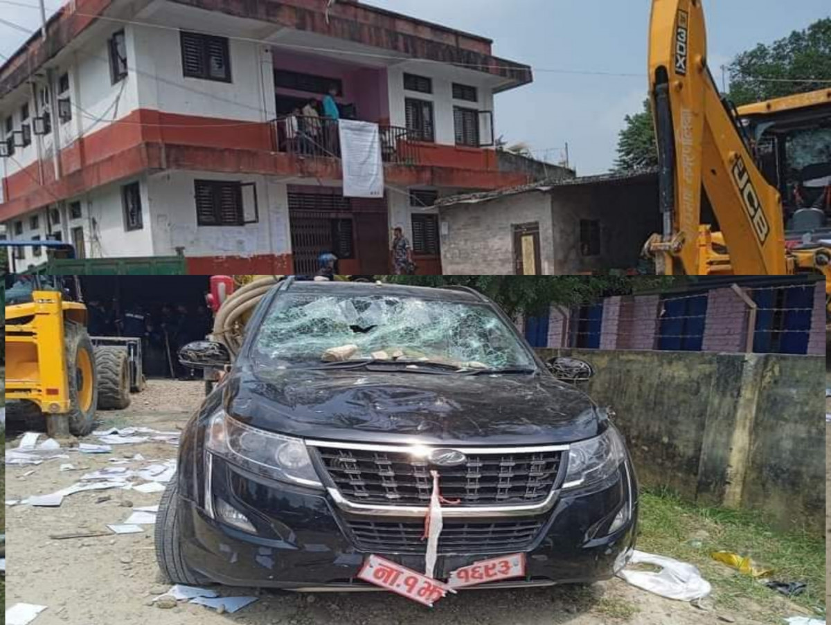 शैक्षिक भ्रमणका लागि बजेट नदिदा विद्यार्थीद्वारा नगरपालिकामा तोडफोड ।