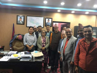 नेपाल शिक्षक महासंघद्वारा शिक्षक तथा कर्मचारीका मागप्रति शिक्षामन्त्रीको ध्यानाकर्षण ।