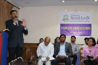 काठमाडौ बर्नहार्ट स्कुलले गर्यो अभिभावक अभिमुखिकरण