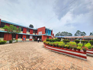 सबैले ग्रेडवृद्धि परीक्षा सहभागी हुन पाउने निर्णयसंगै कक्षा ११ को पढाइ प्रभावित हुने।