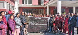 त्रिवि भीसी कार्यालय अगाडि कर्मचारीको धर्ना (मागहरु सहित)