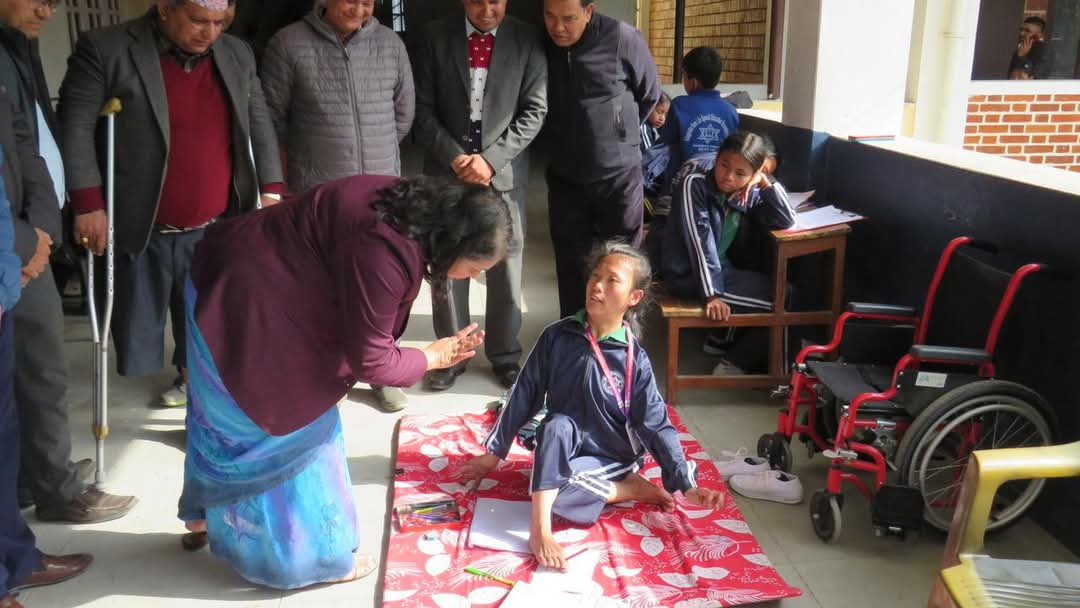 शिक्षामन्त्री भट्टराईले गरिन् विद्यालय अनुगमन