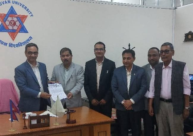 पब्लिक क्याम्पस संघले त्रिवि उपकुलपतिलाई बुझायो पाँचबुँदे मागपत्र।