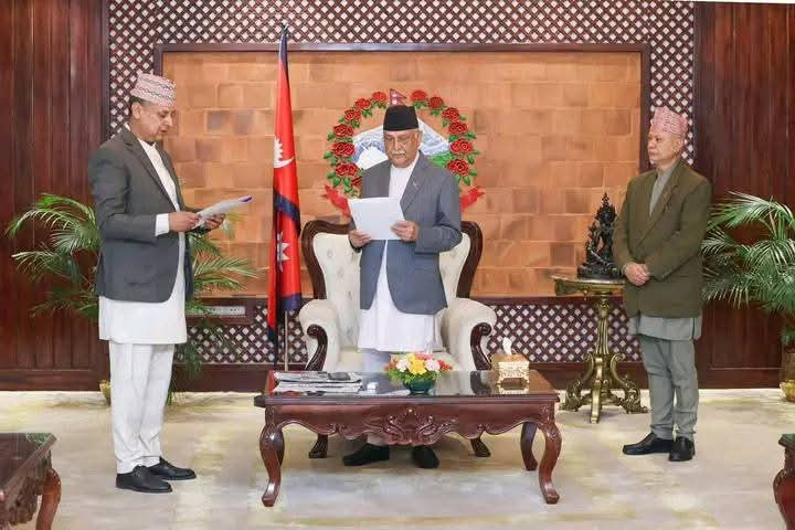 त्रिवि उपकुलपतिमा नियुक्त भएका अर्यालले सम्हाले कार्यभार ।