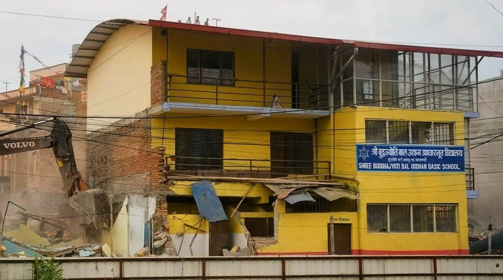 बुद्धज्योती विद्यालयमा पनि चल्यो डोजर