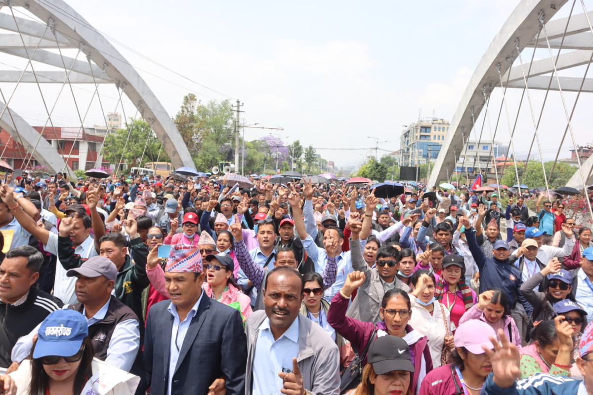विद्यालय कर्मचारी परिषद्ले कालो पट्टी बाँधेर देशव्यापी आन्दोलन गर्ने
