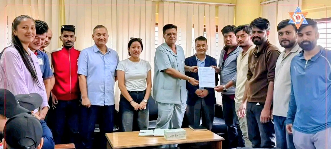 परीक्षा प्रणाली सुधारका १० बुँदे मागसहित त्रिवि स्ववियुद्वारा ज्ञापनपत्र